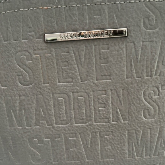 Steve Madden Embossed Logo Crossbody Bag in Gray - Picture 2 of 2